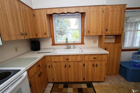 140 N Roessler, Monroe, MI 48162 photo 9