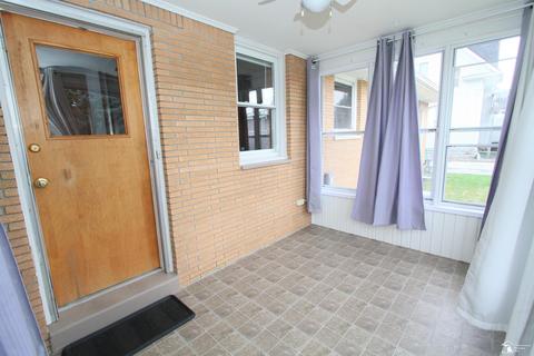 140 N Roessler, Monroe, MI 48162 photo 3
