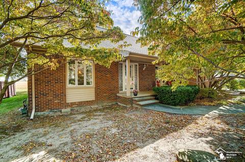 512 Bates Ln, Monroe, MI 48162 photo 3
