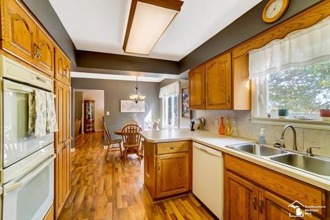 512 Bates Ln, Monroe, MI 48162 photo 16