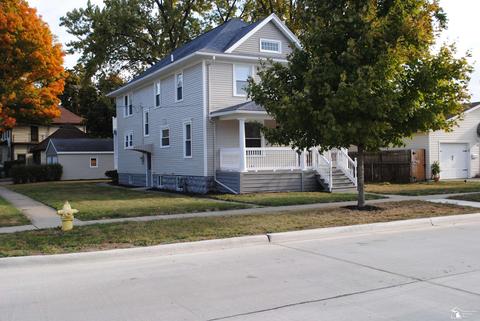 28 W Willow St, Monroe, MI 48162 photo 2