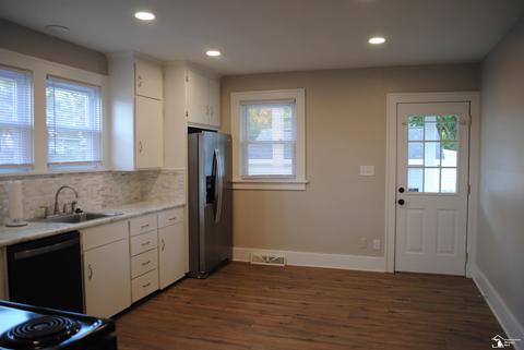 28 W Willow St, Monroe, MI 48162 photo 7