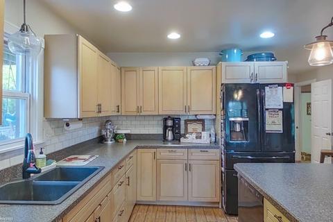 10318 E Bennington Rd, Durand, MI 48429 photo 2