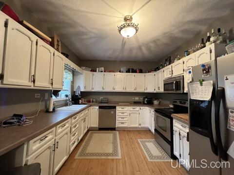 313 Elm, Munising, MI 49862 photo 6