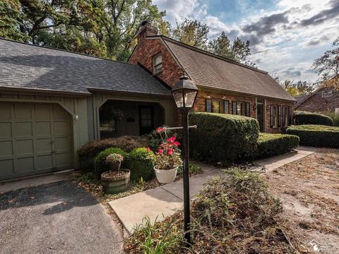 314 Cole Rd, Monroe, MI 48162 photo 4