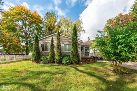 1947 Washington St, Algonac, MI 48001 photo 2