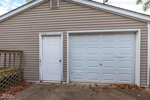 1947 Washington St, Algonac, MI 48001 photo 9