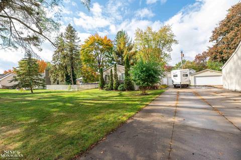 1947 Washington St, Algonac, MI 48001 photo 4