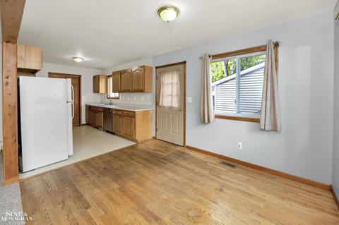 1947 Washington St, Algonac, MI 48001 photo 13