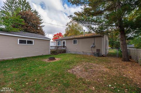 1947 Washington St, Algonac, MI 48001 photo 10