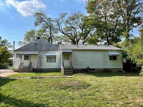 2002 N Dexter, Flint, MI 48506 photo 2