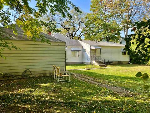 2002 N Dexter, Flint, MI 48506 photo 6