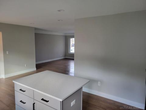 329 N Manitou, Clawson, MI 48017 photo 9