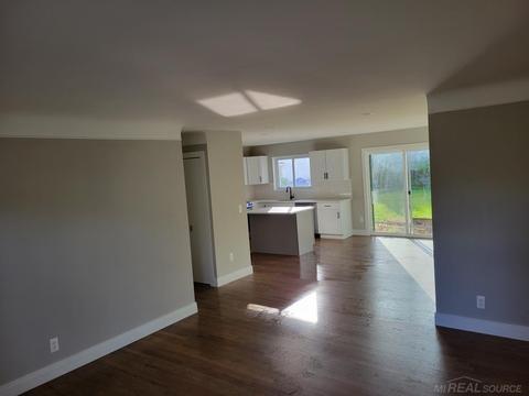 329 N Manitou, Clawson, MI 48017 photo 8