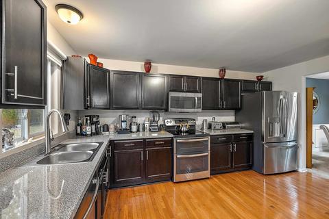 33576 Bay Hl, Romulus, MI 48174 photo 19
