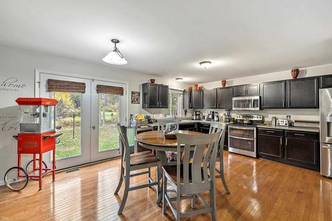 33576 Bay Hl, Romulus, MI 48174 photo 23