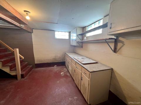 605 E First St, Caspian, MI 49915 photo 10