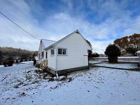 605 E First St, Caspian, MI 49915 photo 18