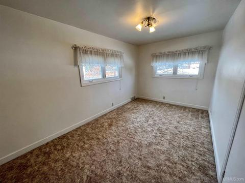 605 E First St, Caspian, MI 49915 photo 6
