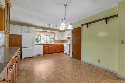 4349 Gregor St, Genesee, MI 48437 photo 9