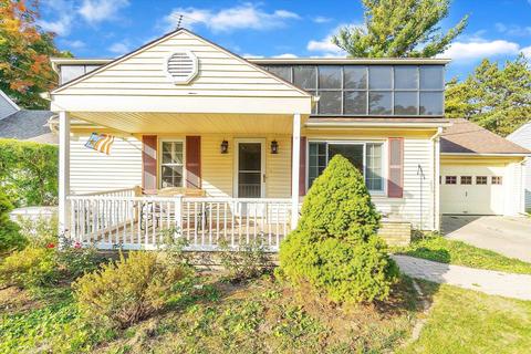 4349 Gregor St, Genesee, MI 48437 photo 2