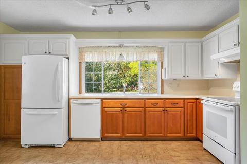 4349 Gregor St, Genesee, MI 48437 photo 11