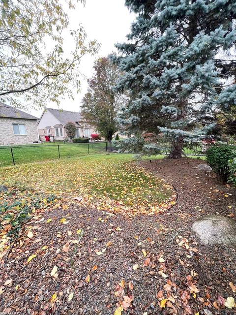 15865 Tea Rose Dr, Macomb, MI 48042 photo 41