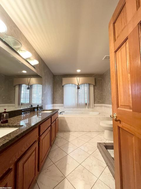 15865 Tea Rose Dr, Macomb, MI 48042 photo 23