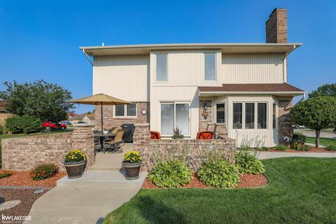 16918 Angela Dr, Macomb, MI 48044 photo 16