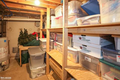 16918 Angela Dr, Macomb, MI 48044 photo 66