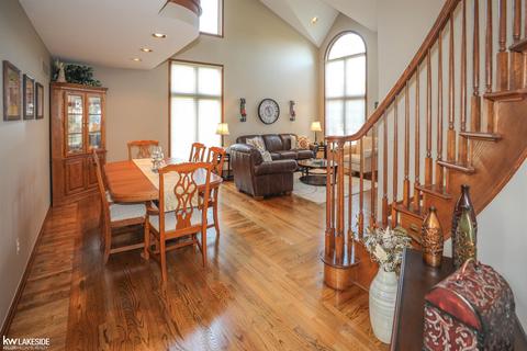 16918 Angela Dr, Macomb, MI 48044 photo 25