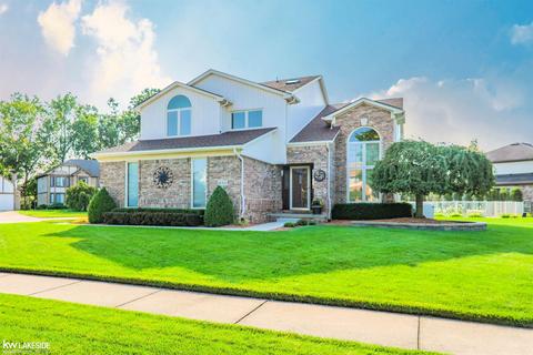 16918 Angela Dr, Macomb, MI 48044 photo 1