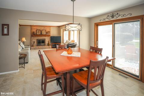 16918 Angela Dr, Macomb, MI 48044 photo 31