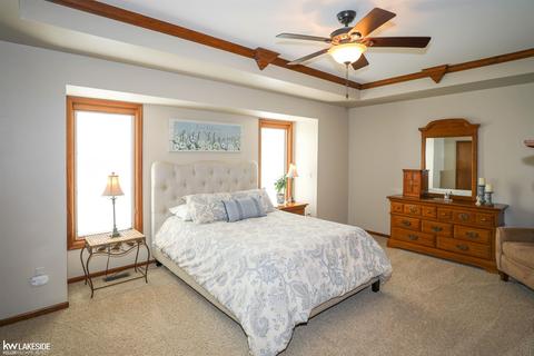 16918 Angela Dr, Macomb, MI 48044 photo 48