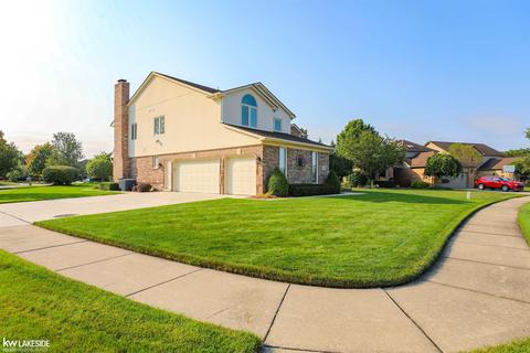 16918 Angela Dr, Macomb, MI 48044 photo 6