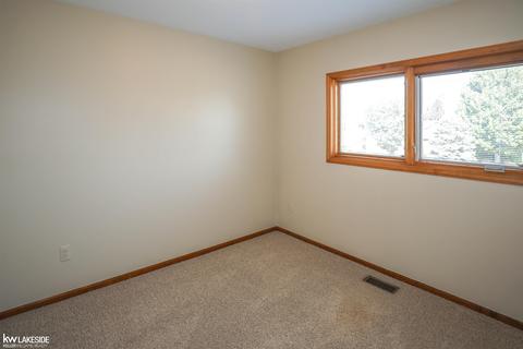 16918 Angela Dr, Macomb, MI 48044 photo 56