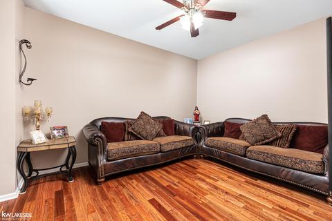 49289 Limestone Dr, Macomb, MI 48044 photo 3