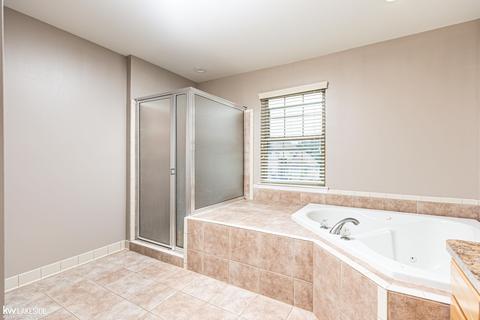 49289 Limestone Dr, Macomb, MI 48044 photo 18
