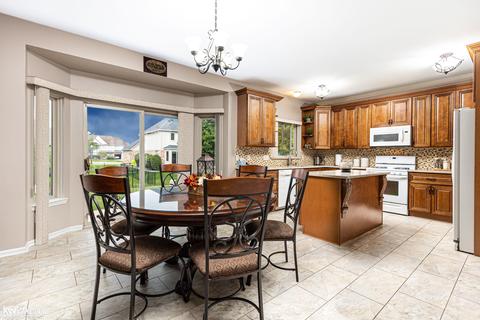 49289 Limestone Dr, Macomb, MI 48044 photo 6