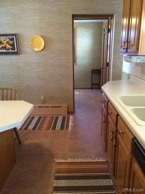 915 N Third, Ishpeming, MI 49849 photo 10