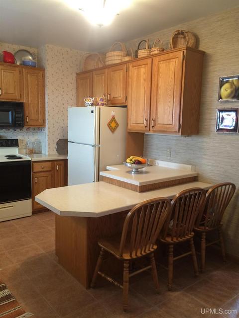 915 N Third, Ishpeming, MI 49849 photo 9