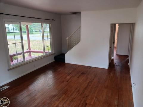 23326 Harrellson, Macomb, MI 48042 photo 5