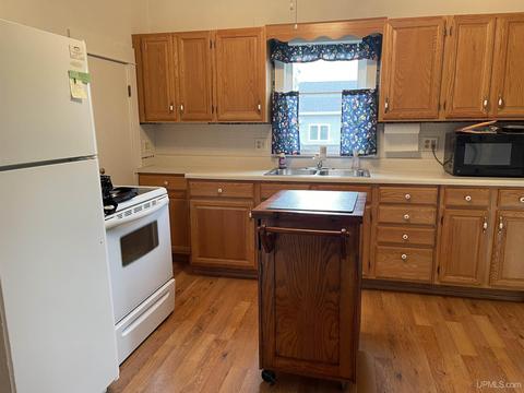 602 Neidhold, Wakefield, MI 49968 photo 3