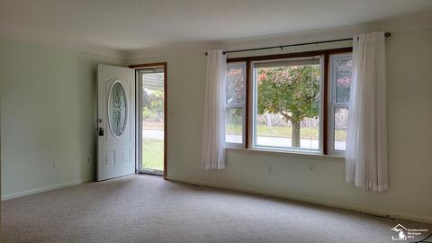 431 Huber, Monroe, MI 48162 photo 5