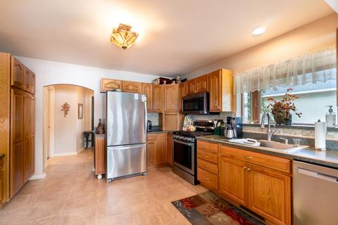 4666 Keswick Ct, Gladwin, MI 48624 photo 17