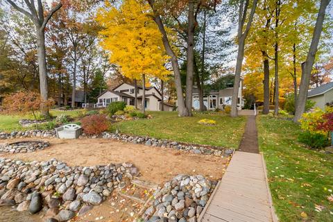 4666 Keswick Ct, Gladwin, MI 48624 photo 7