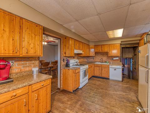 277 Rawson St, Dundee, MI 48131 photo 4