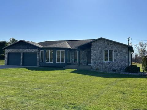 1340 E Hurd Rd, Clio, MI 48420 photo 3