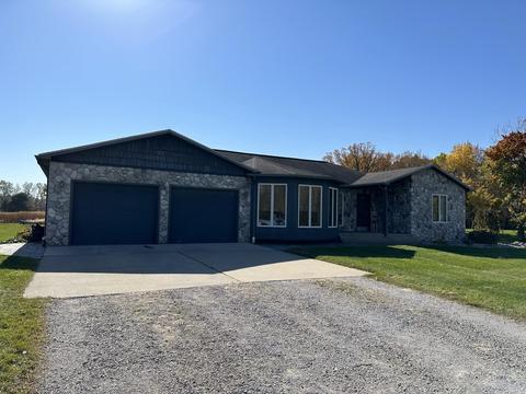 1340 E Hurd Rd, Clio, MI 48420 photo 1