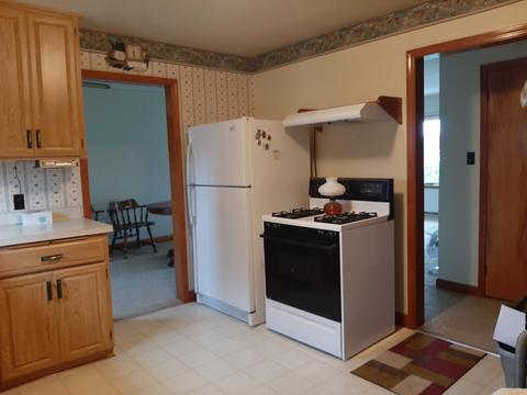 286 Maple, Harrison, MI 48625 photo 3